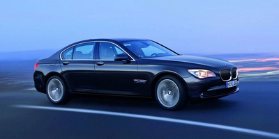 У BMW 7-Series могут самопроизвольно открыться двери