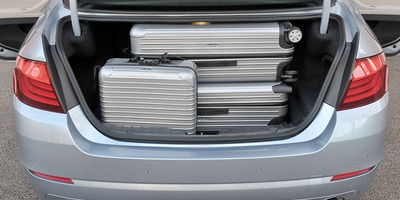Объём багажника уменьшился из-за ходовых батарей