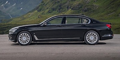 Компания BMW начинает продажи своих гибридов